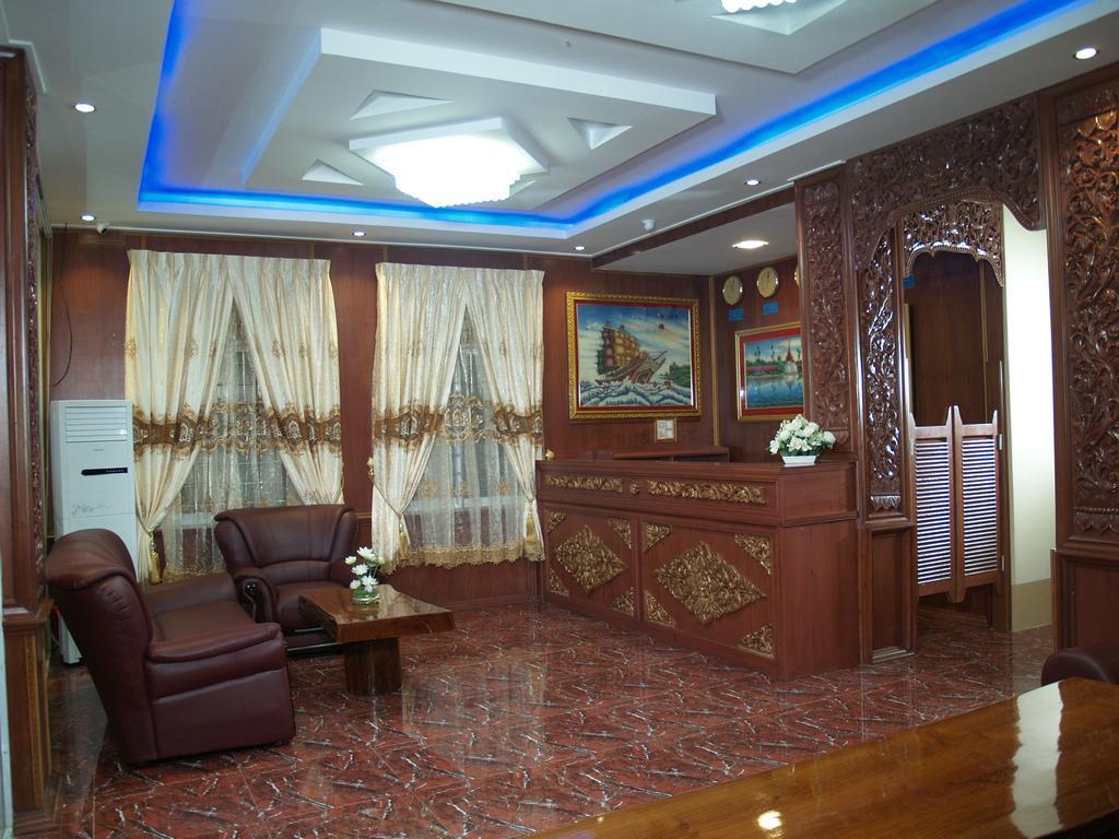 Nice Dream Hotel Мандалай Экстерьер фото